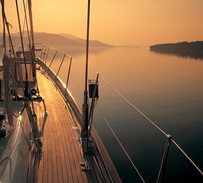 Wavelength Yacht Charter Details, Ron Holland sailing yacht